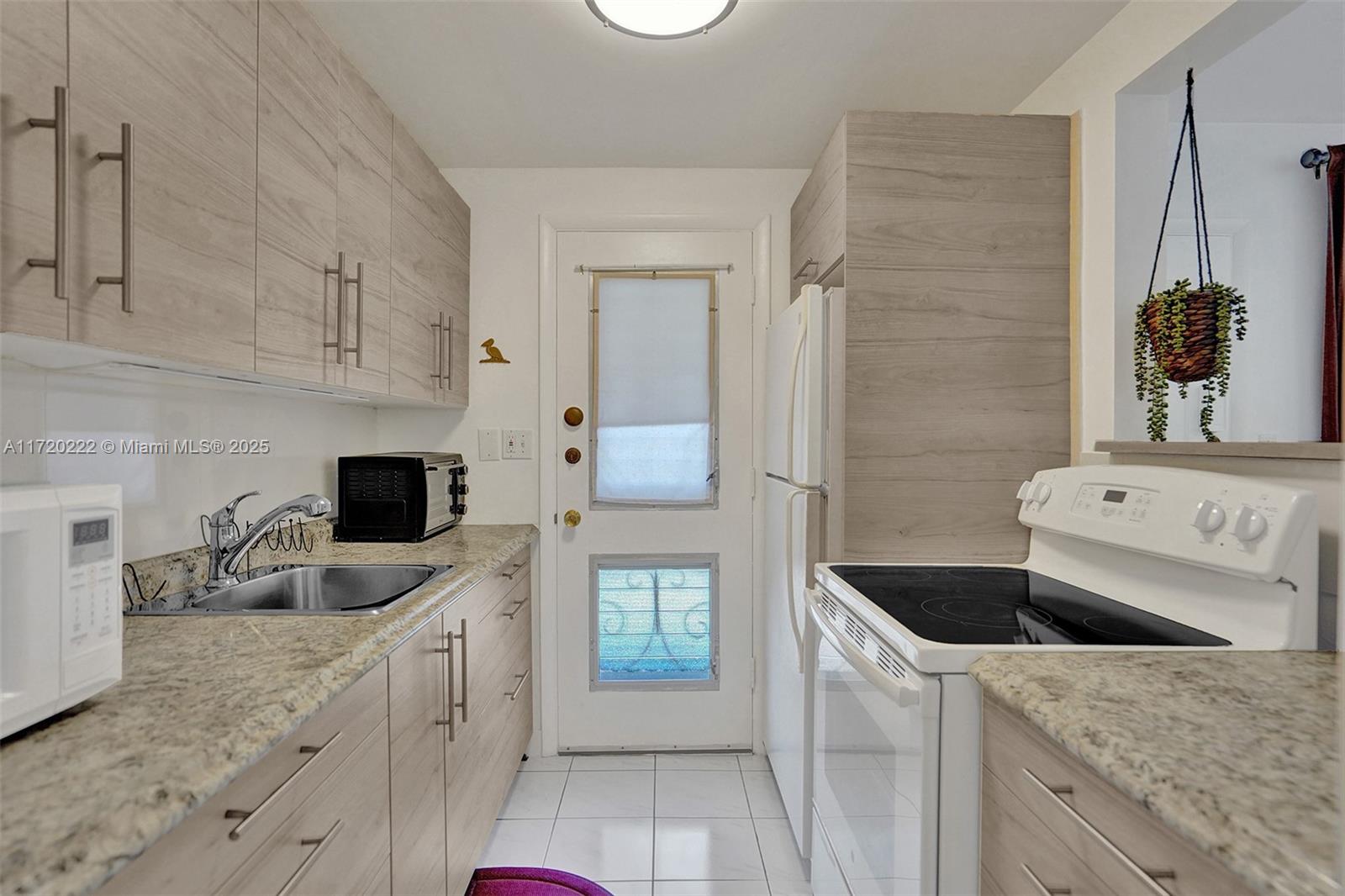 Property for Sale at 16750 Ne 14th Ave 205, Miami, Broward County, Florida - Bedrooms: 1 
Bathrooms: 1  - $89,000