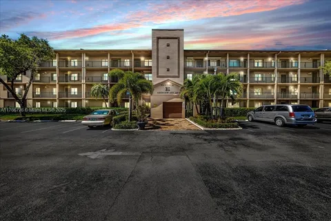 1200 SW 137th Ave Unit 406E, Pembroke Pines, FL 33027 - MLS#: A11766728