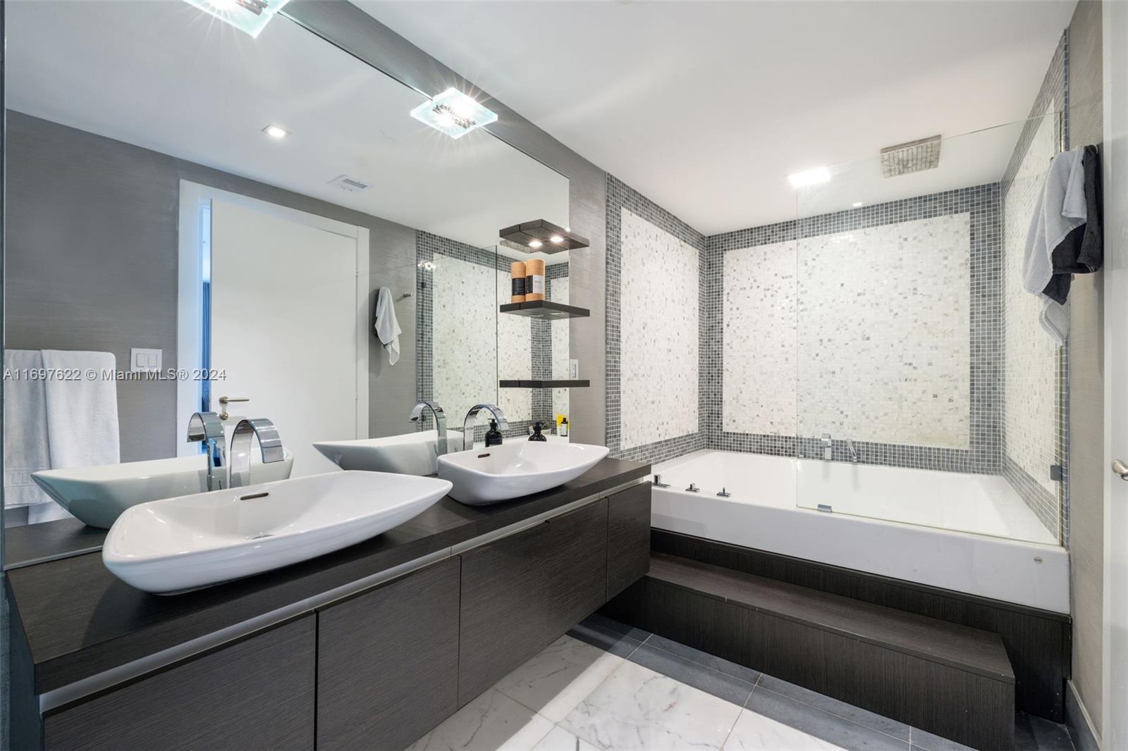 EPIC Residence - Residential Lease