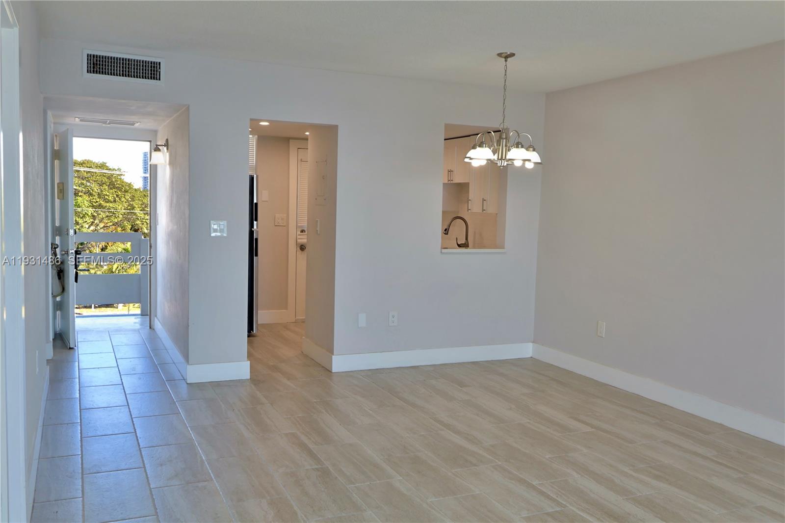 POINT EAST SEC 4 CONDO - Residential