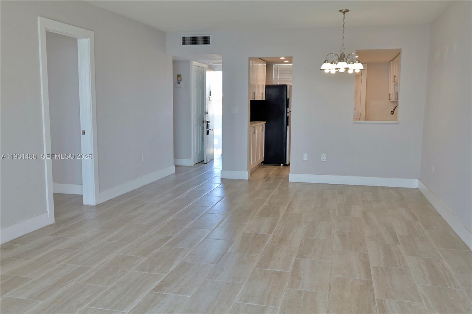 POINT EAST SEC 4 CONDO - Residential