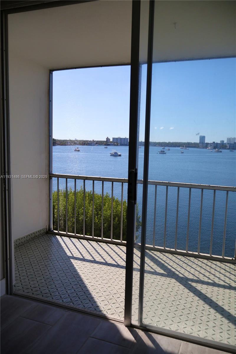 POINT EAST SEC 4 CONDO - Residential