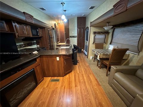 9701 SW 77th Ter 1 Miami FL 33173