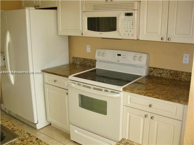 BREEZE OF GALLOWAY CONDO - Residential