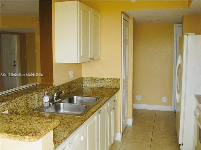 BREEZE OF GALLOWAY CONDO - Residential