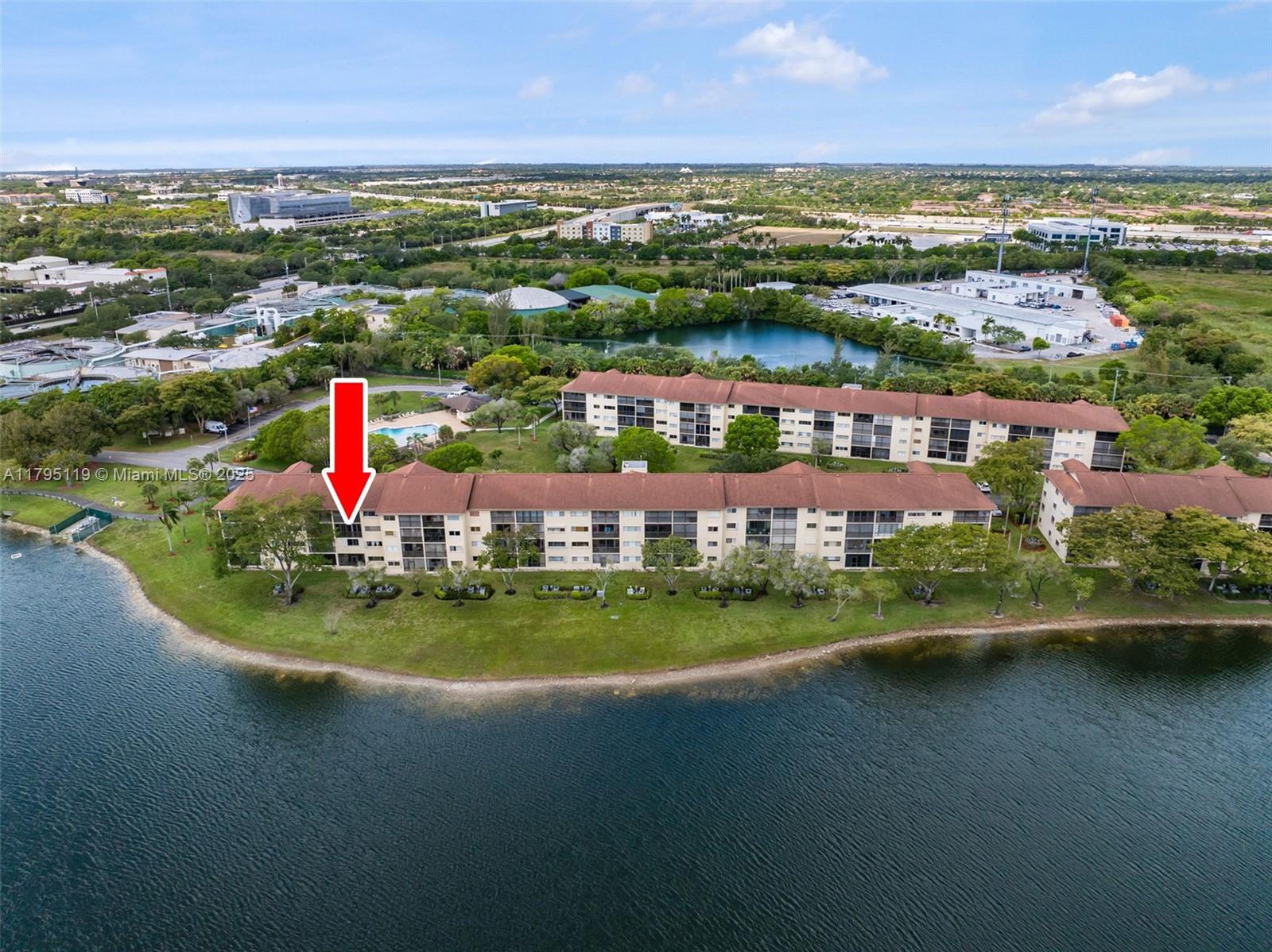 SUFFOLK AT CENTURY VILLAG - Residential