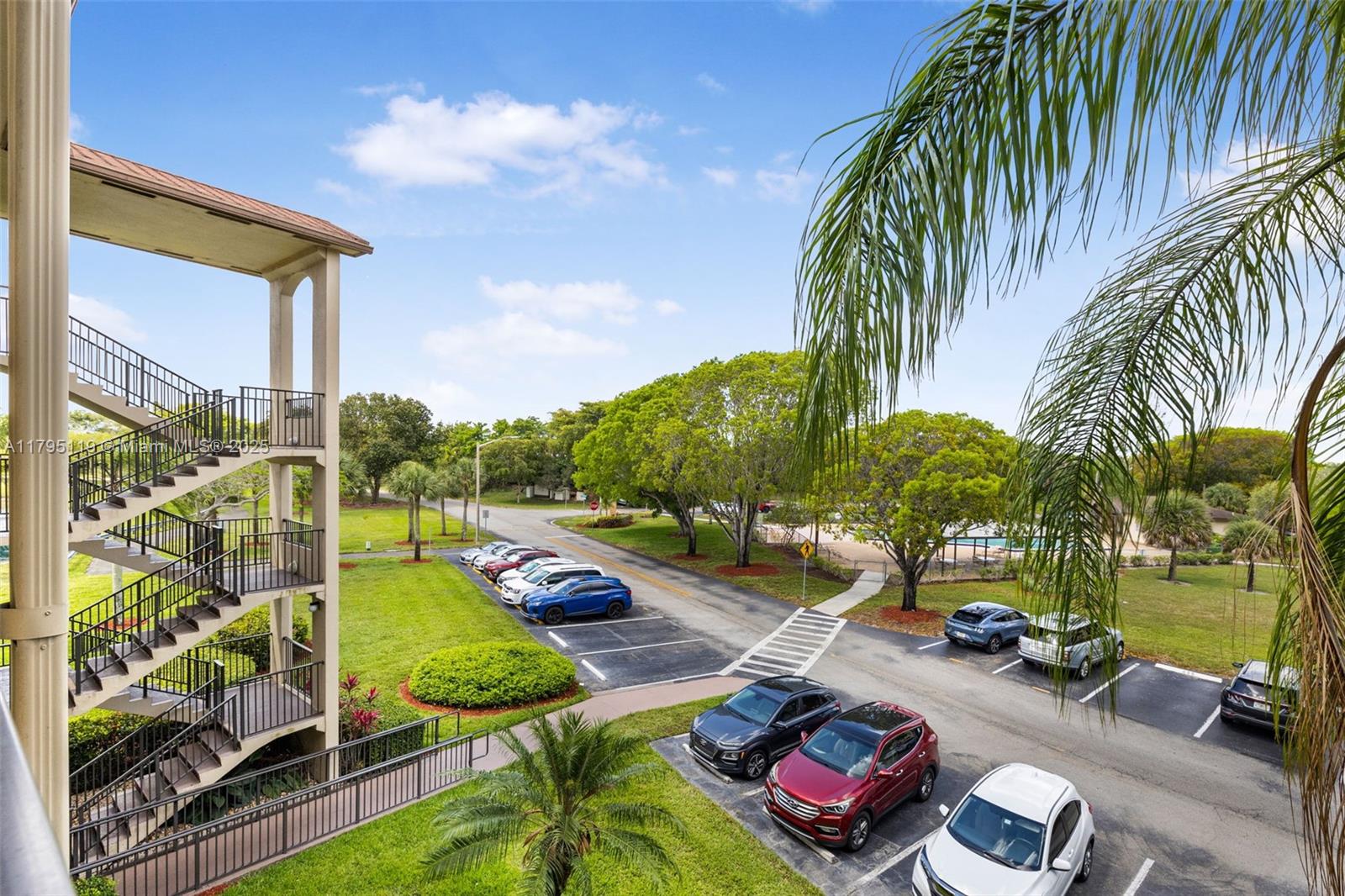 SUFFOLK AT CENTURY VILLAG - Residential