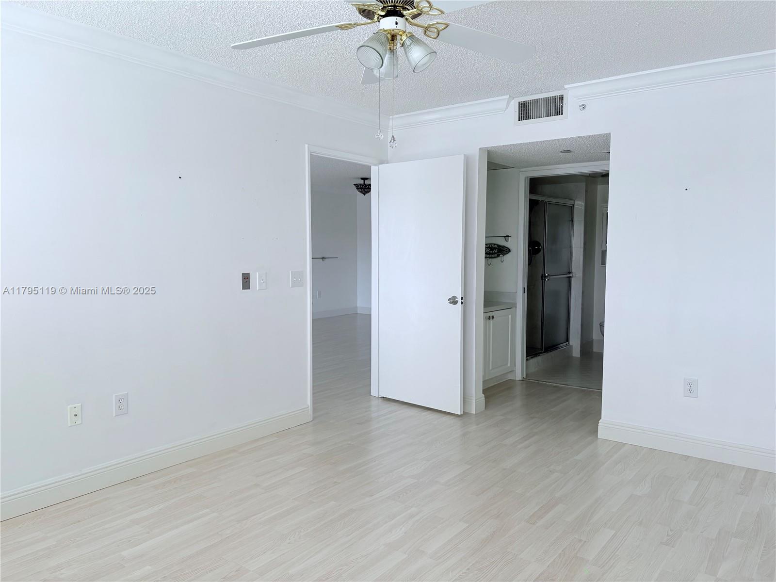 SUFFOLK AT CENTURY VILLAG - Residential