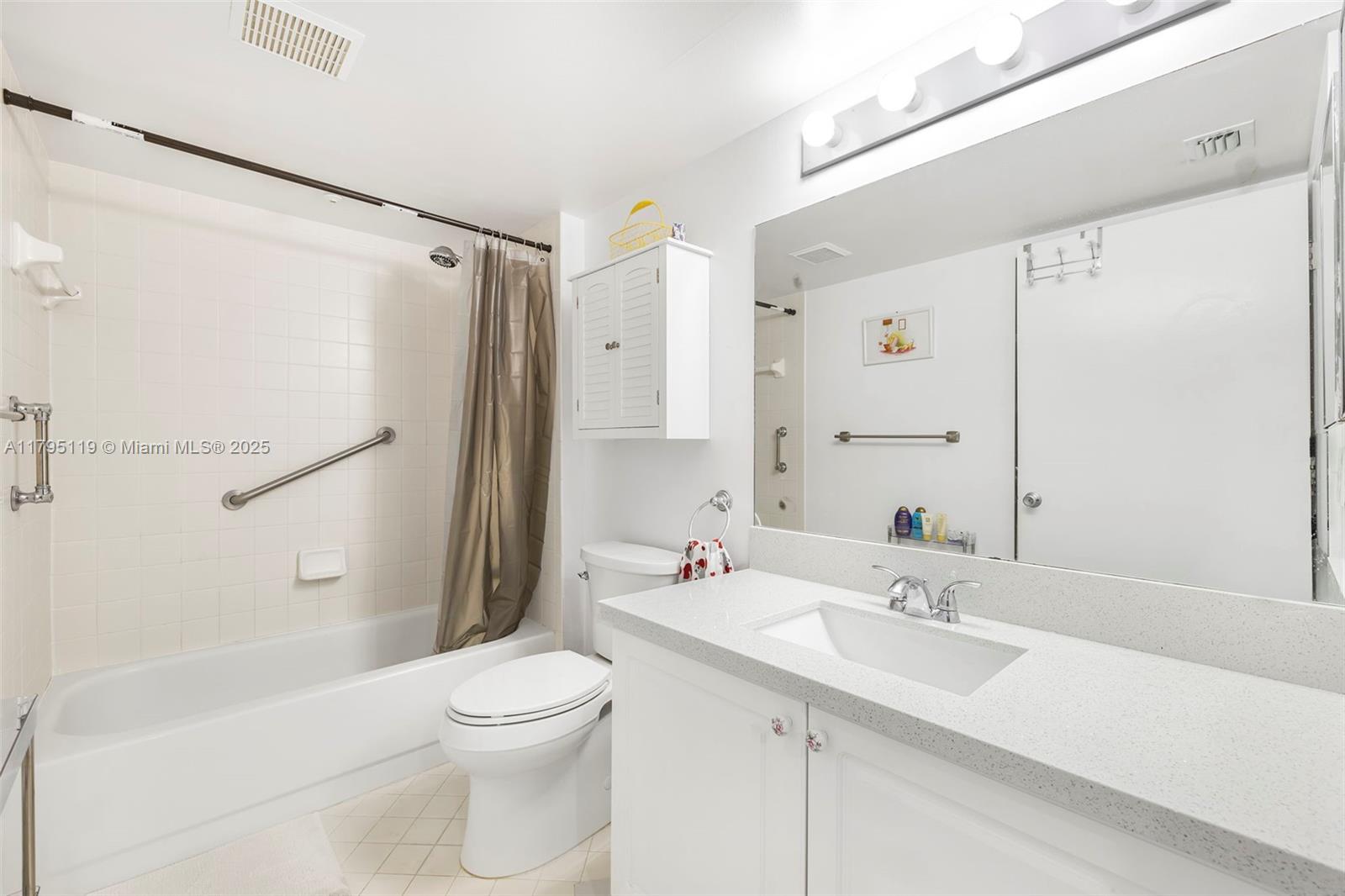 SUFFOLK AT CENTURY VILLAG - Residential