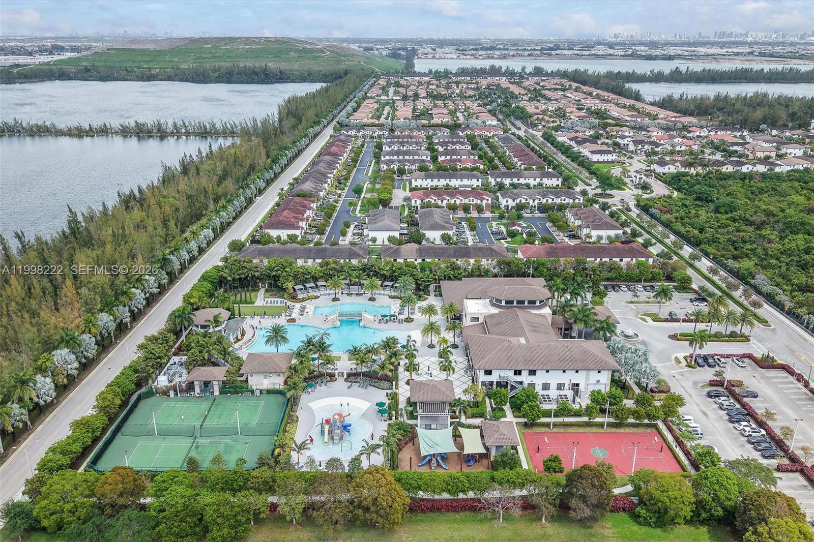 GRAND BAY NORTH - Residential