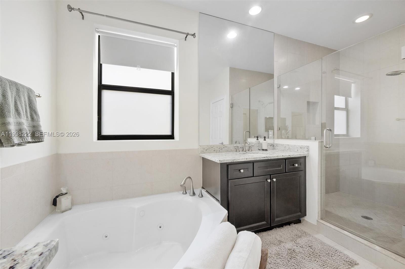 GRAND BAY NORTH - Residential