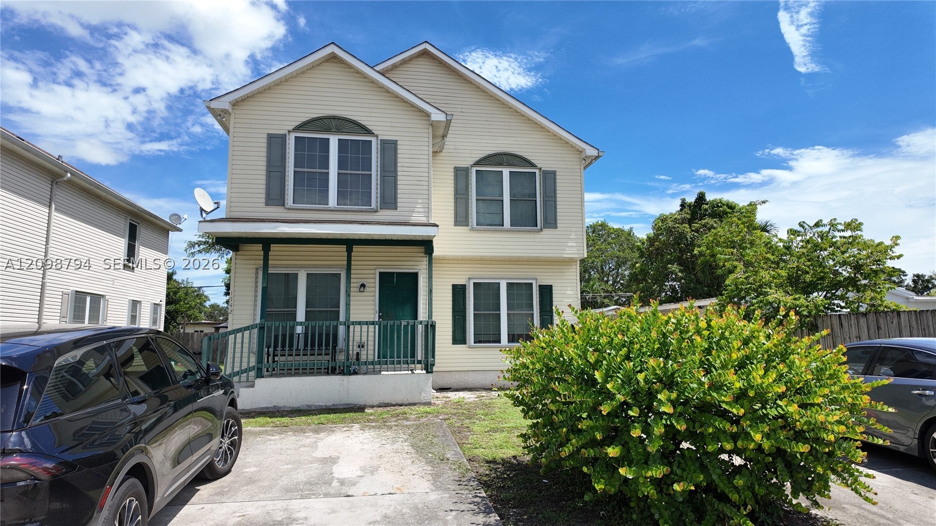 1738 SW 44th Ter