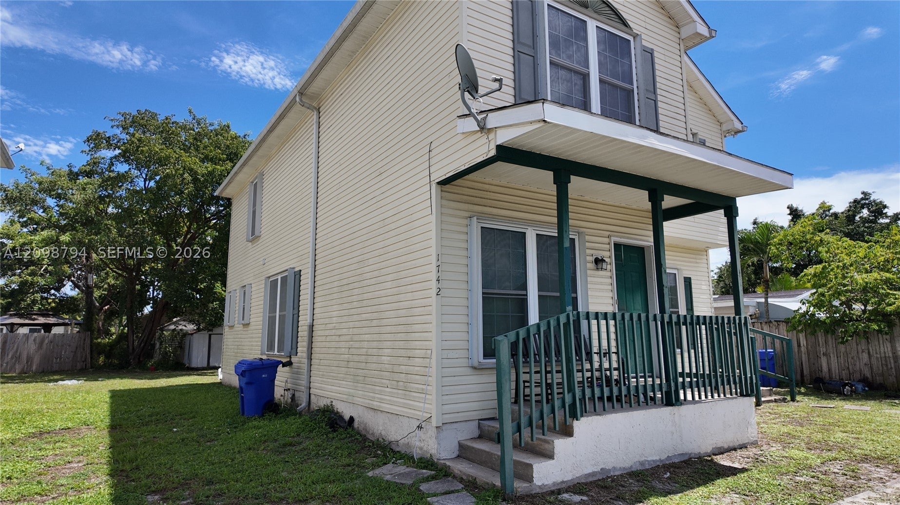1738 SW 44th Ter
