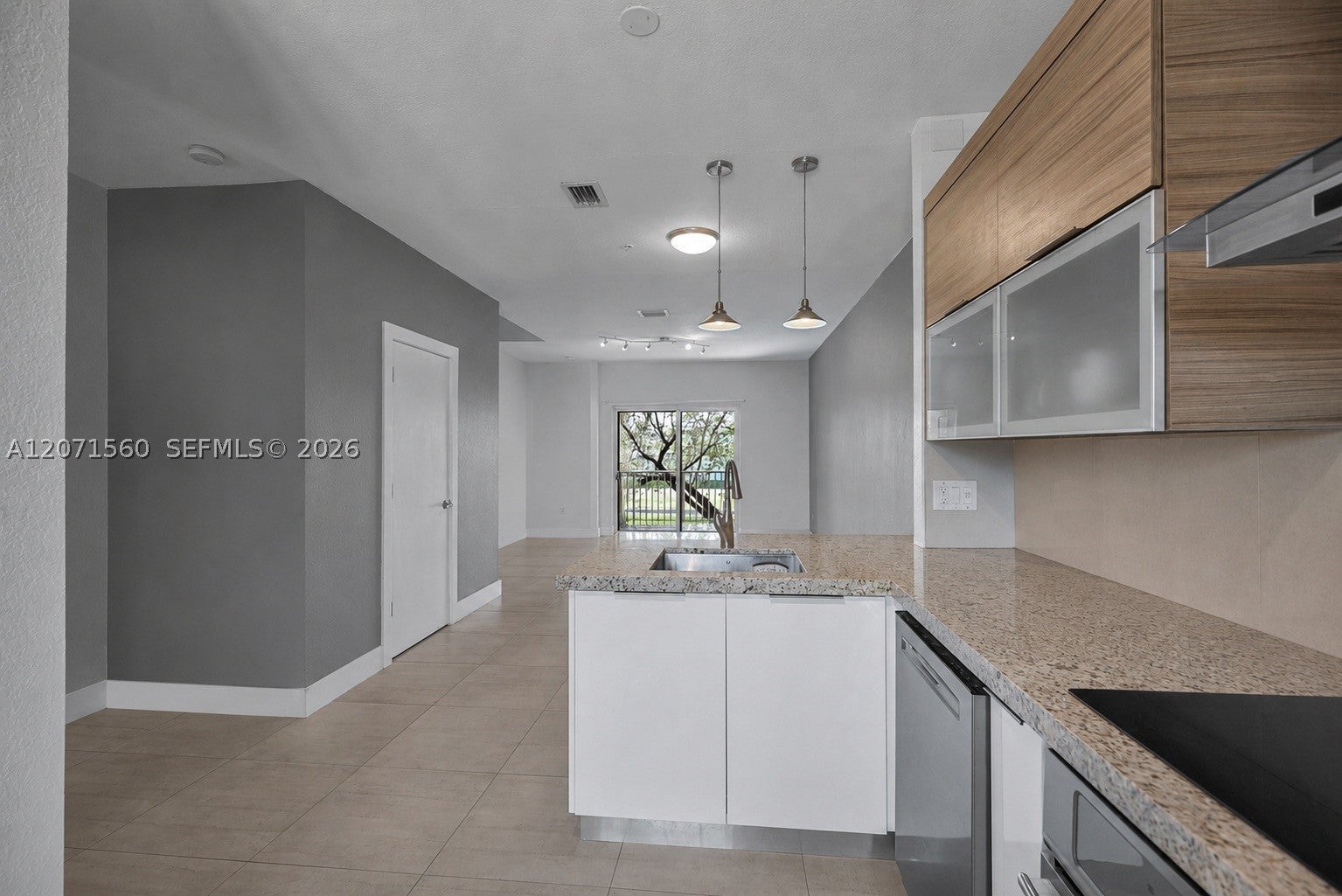 5670 NW 116th Ave 222