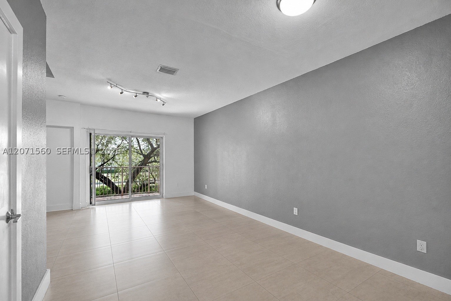 5670 NW 116th Ave 222