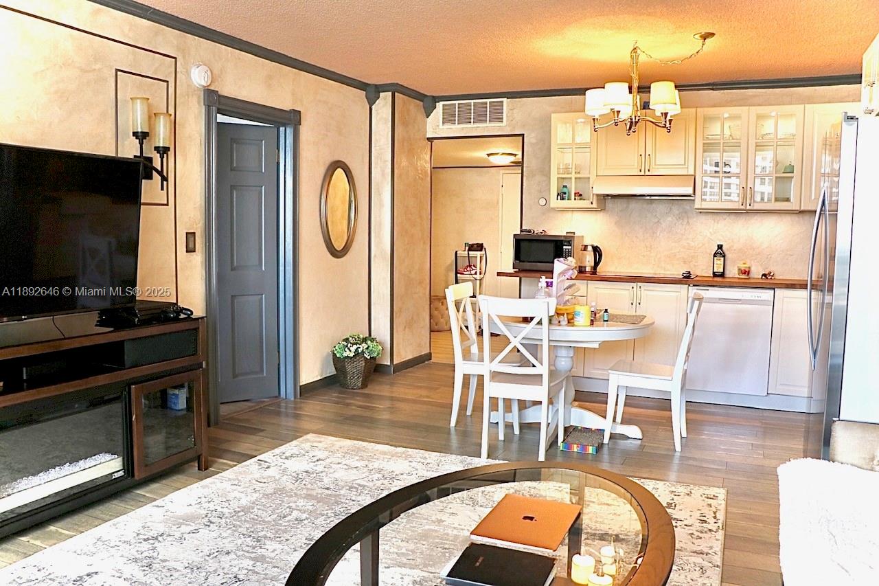 OLYMPUS CONDO PHASE - Residential Lease