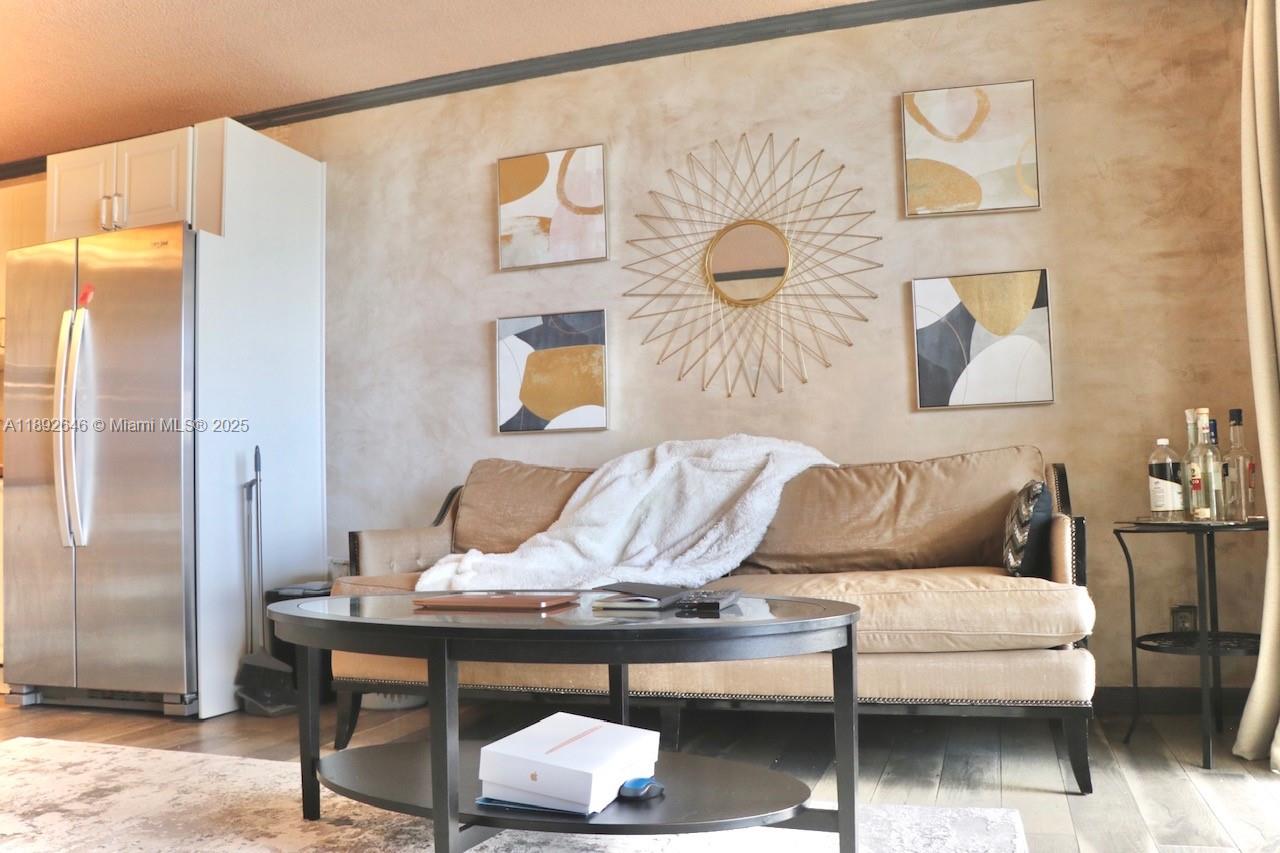 OLYMPUS CONDO PHASE - Residential Lease