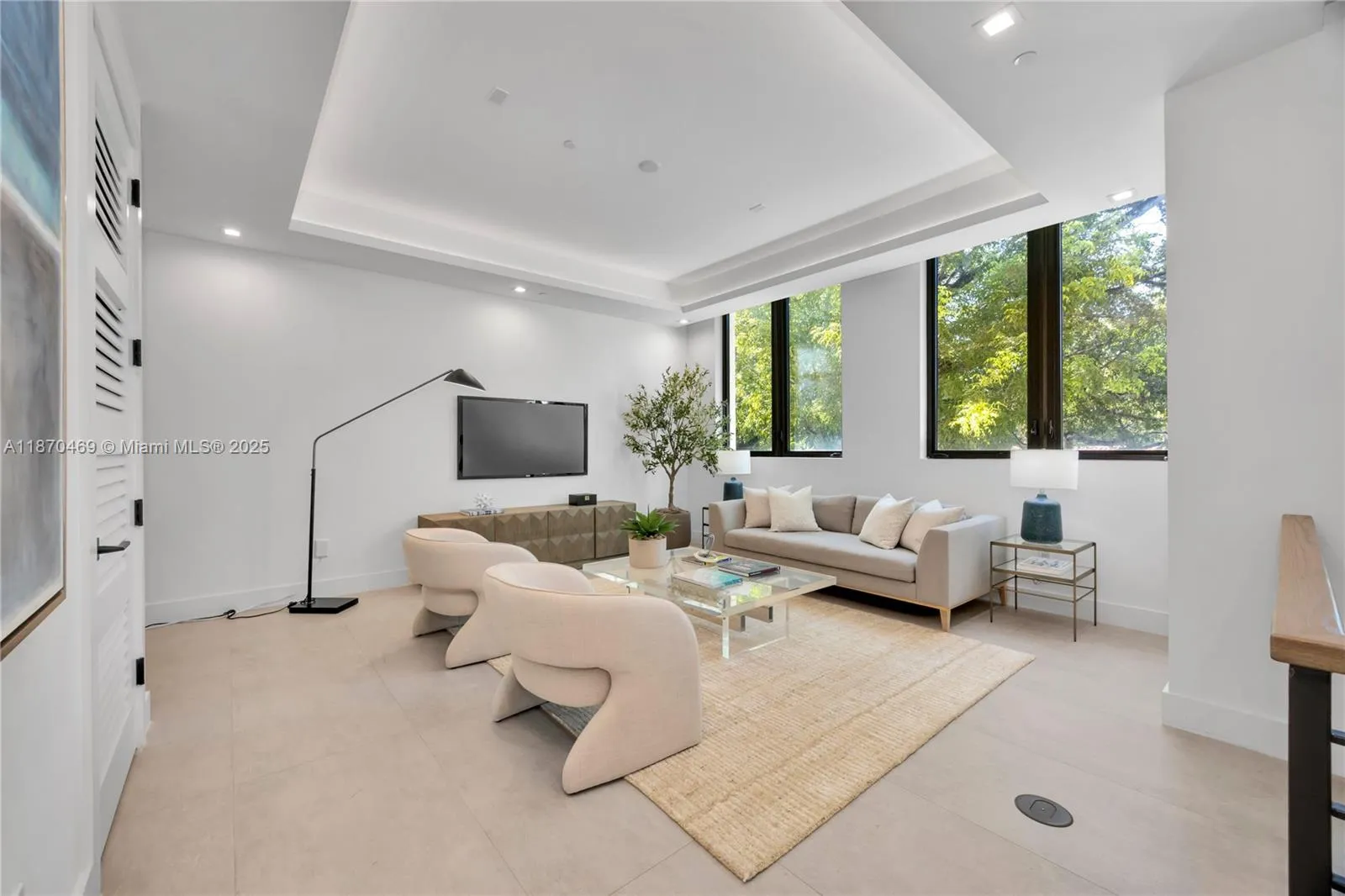 Coral Gables, Florida 33134, United States, 6 Bedrooms Bedrooms, ,6 BathroomsBathrooms,Residential,Active,202075