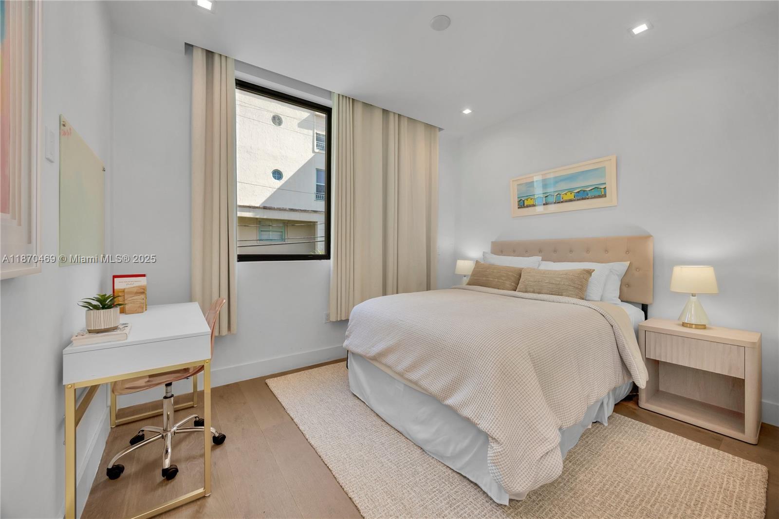 CORAL GABLES BILTMORE SEC - Residential