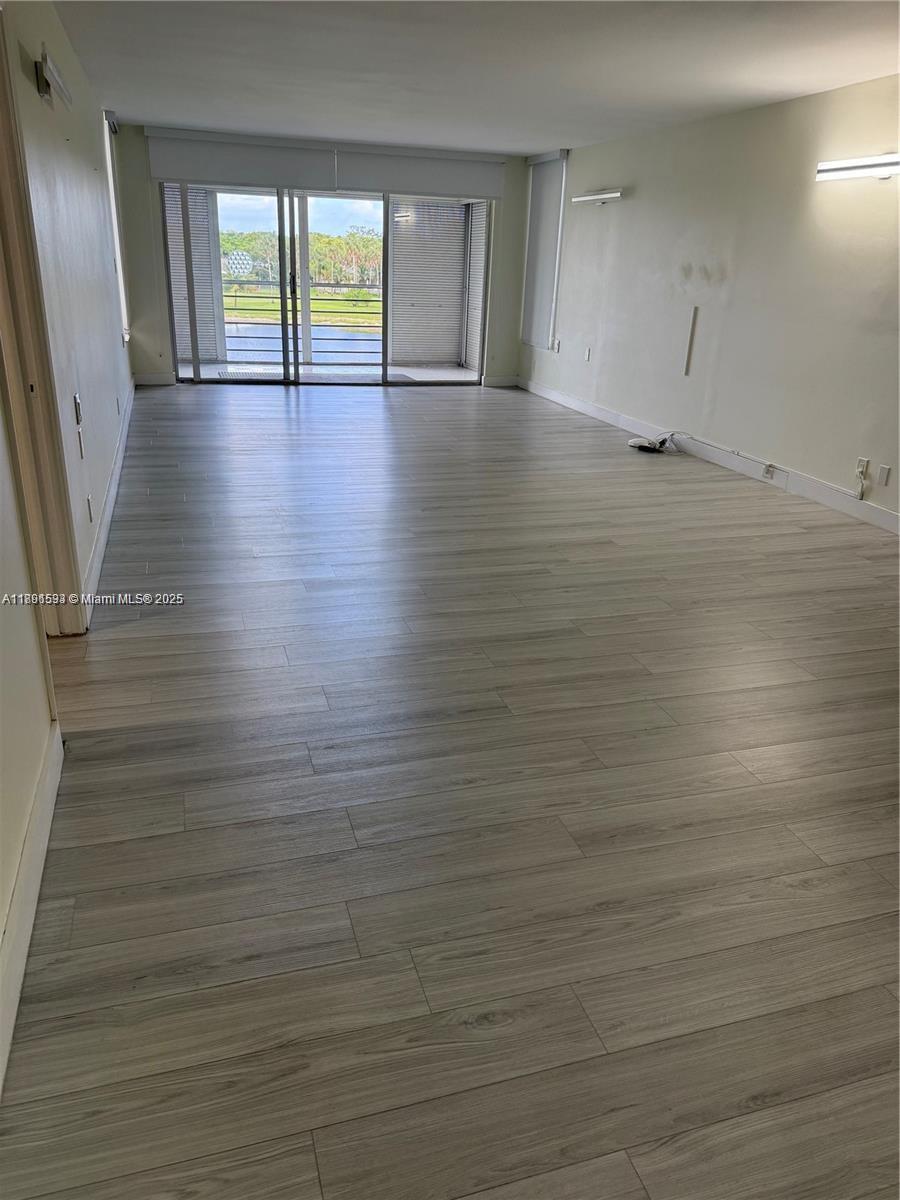NO 92 PALM-AIRE COUNTRY C - Residential Lease