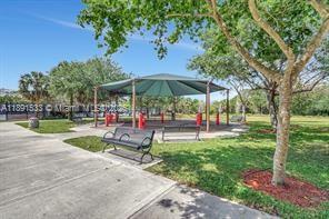 NO 92 PALM-AIRE COUNTRY C - Residential Lease