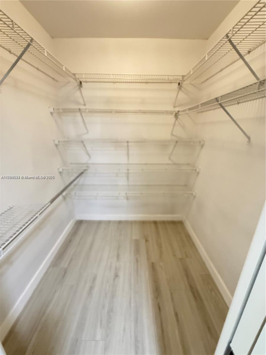 NO 92 PALM-AIRE COUNTRY C - Residential Lease