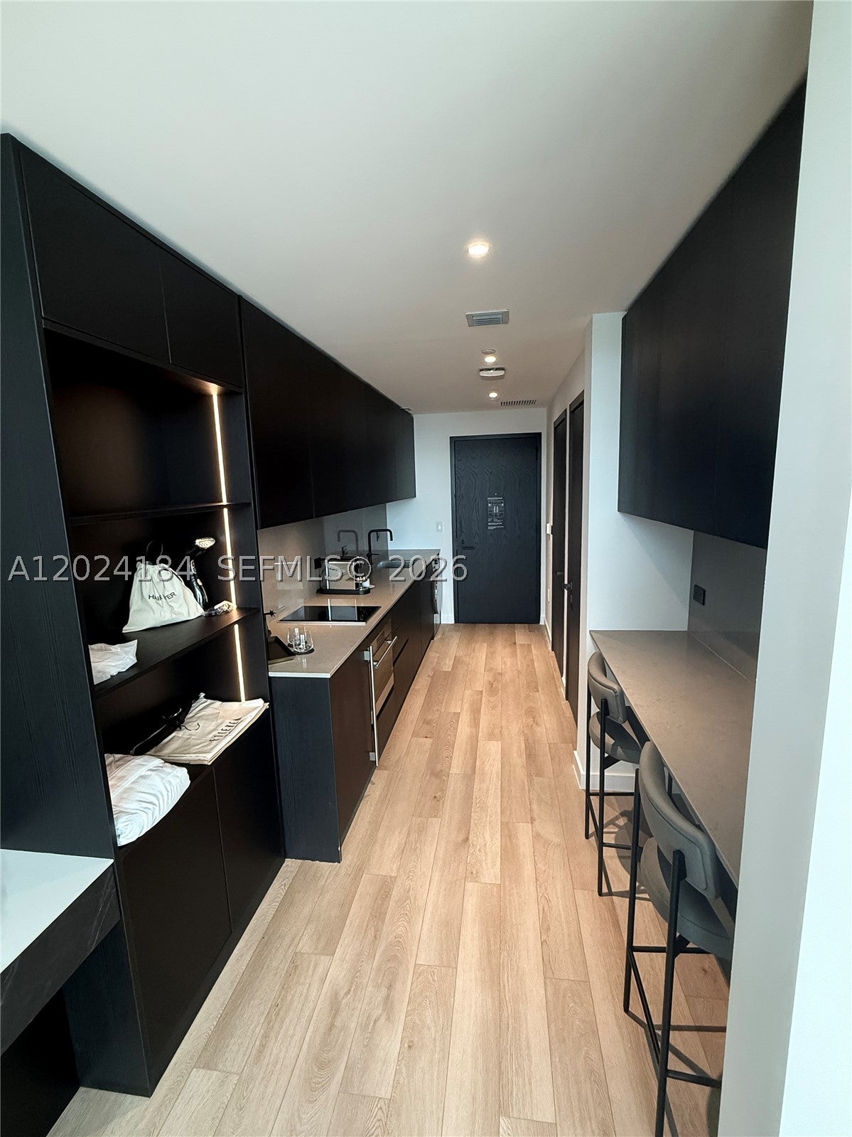 20 NE 11 St 2601