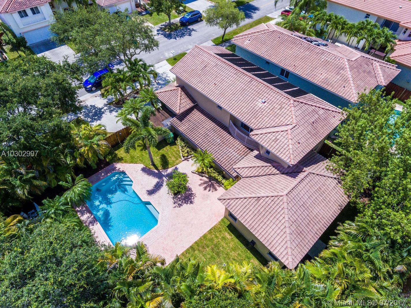 GROVE COMML CTR AT DAVIE - Residential