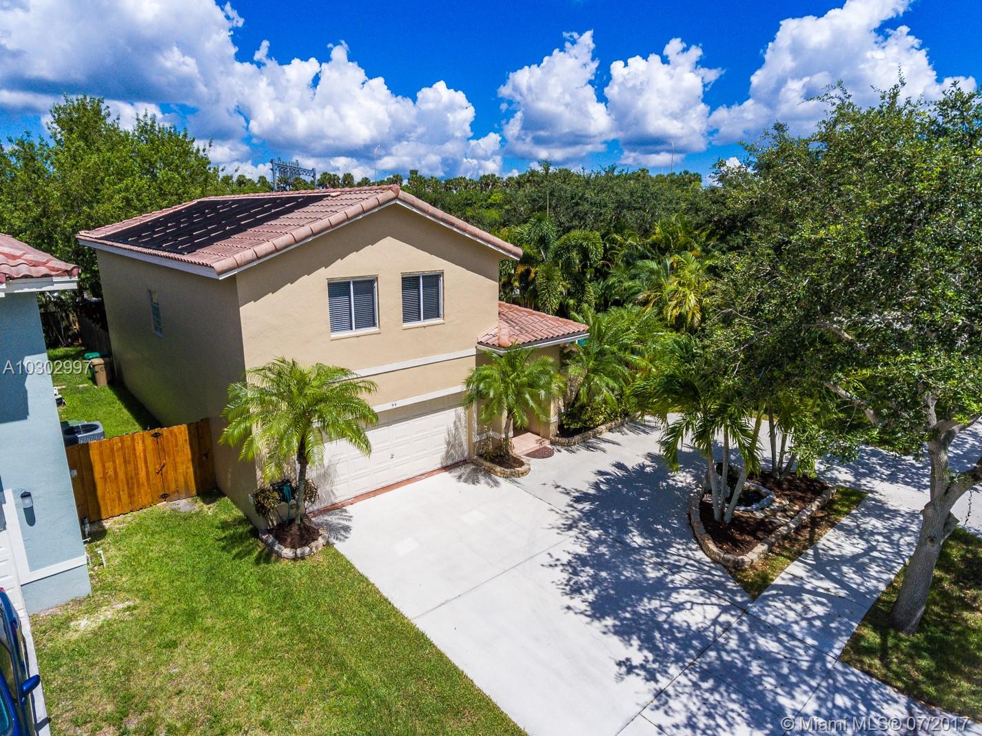 GROVE COMML CTR AT DAVIE - Residential