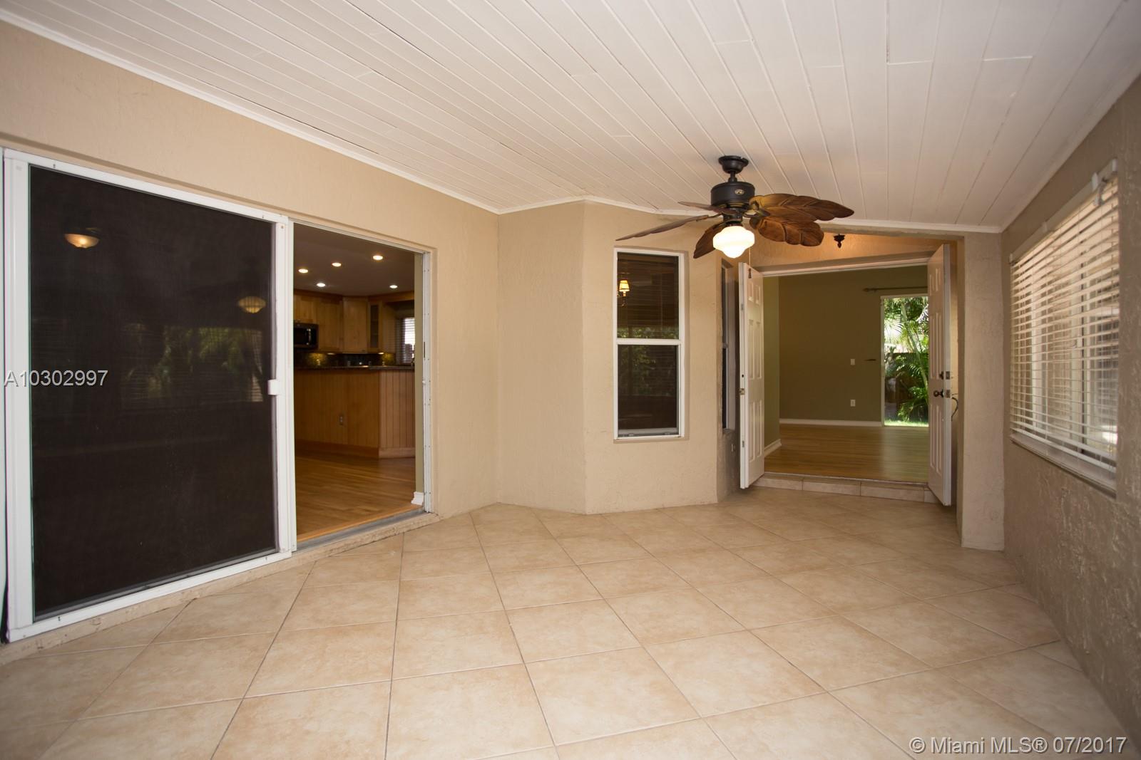 GROVE COMML CTR AT DAVIE - Residential