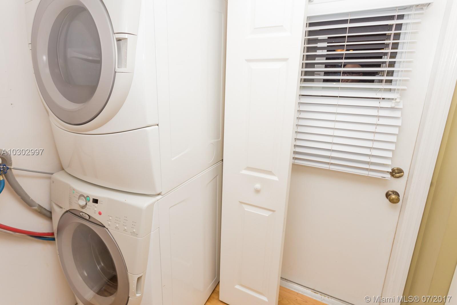 GROVE COMML CTR AT DAVIE - Residential