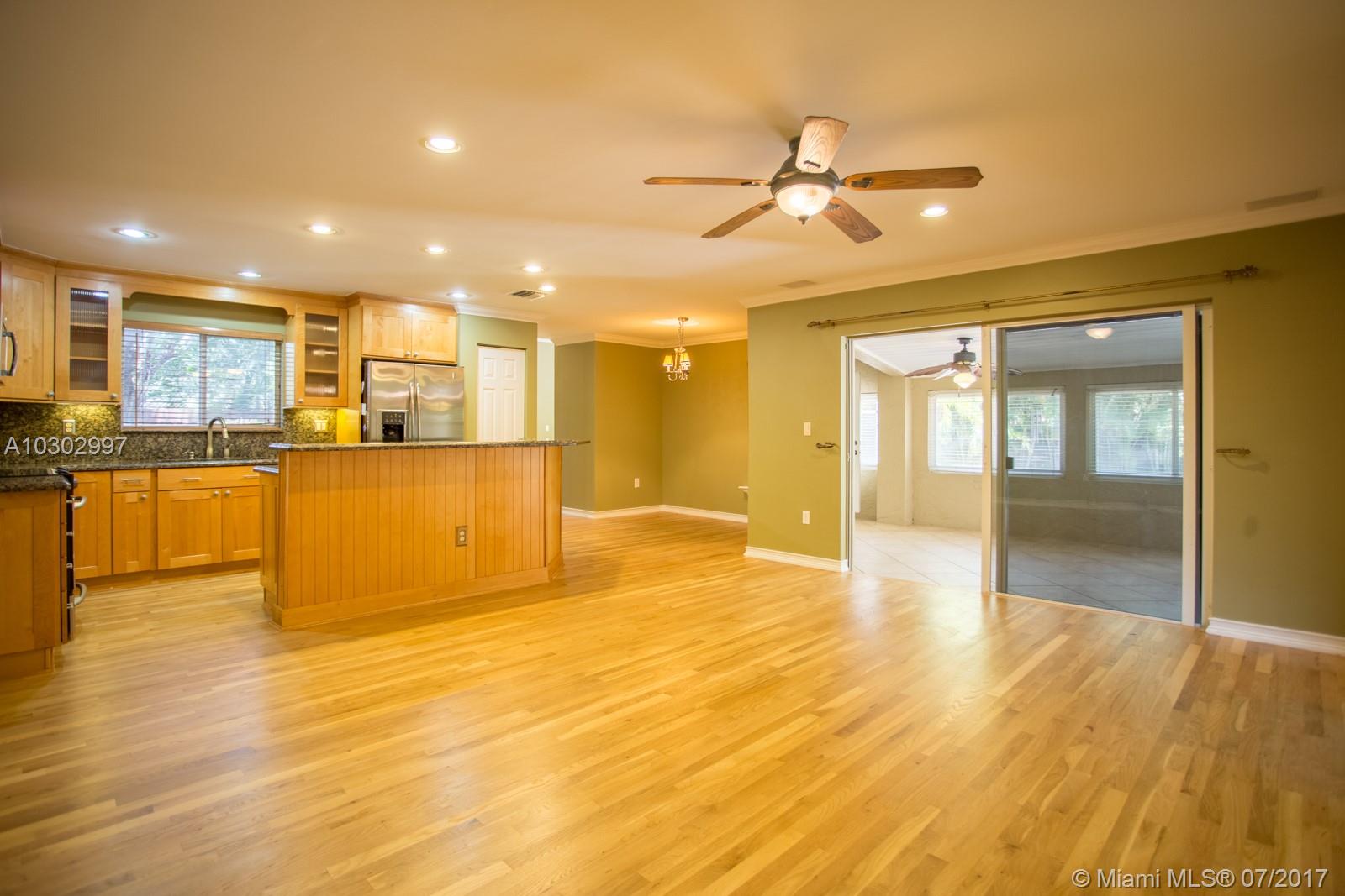 GROVE COMML CTR AT DAVIE - Residential