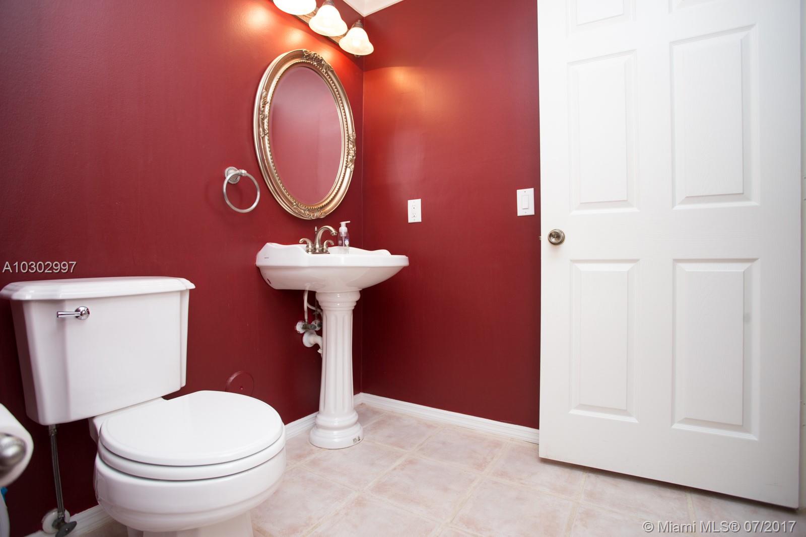 GROVE COMML CTR AT DAVIE - Residential