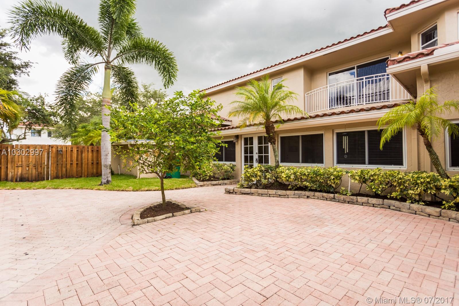 GROVE COMML CTR AT DAVIE - Residential