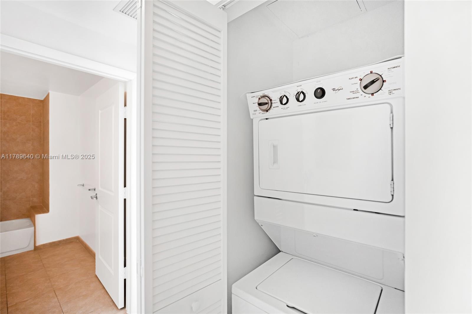 TAO SAWGRASS CONDOMINIUM - Residential