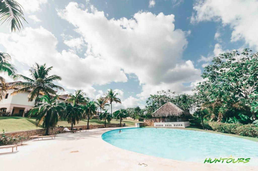 La Cañada Townhomes - Residential