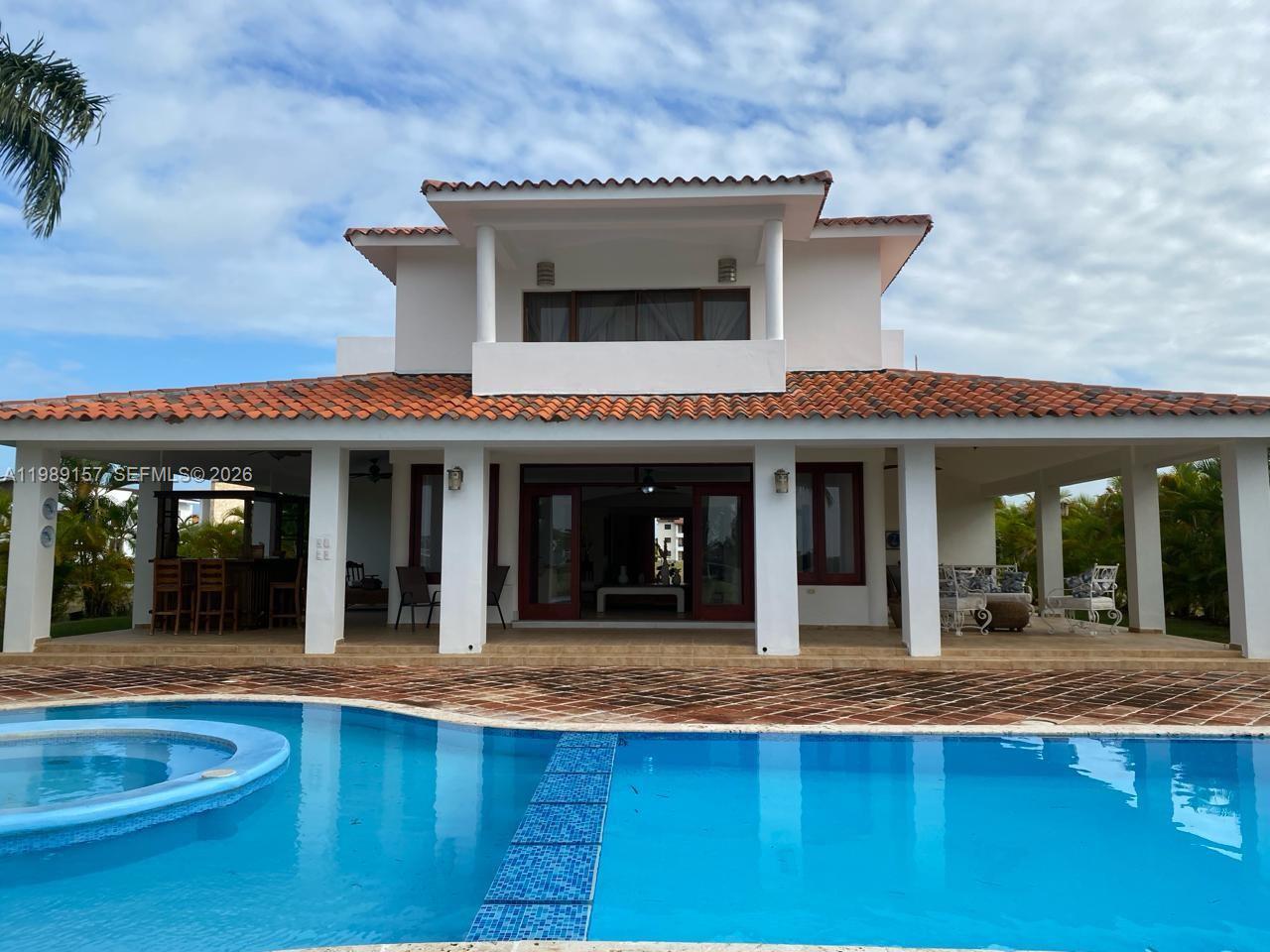 La Cañada Townhomes - Residential