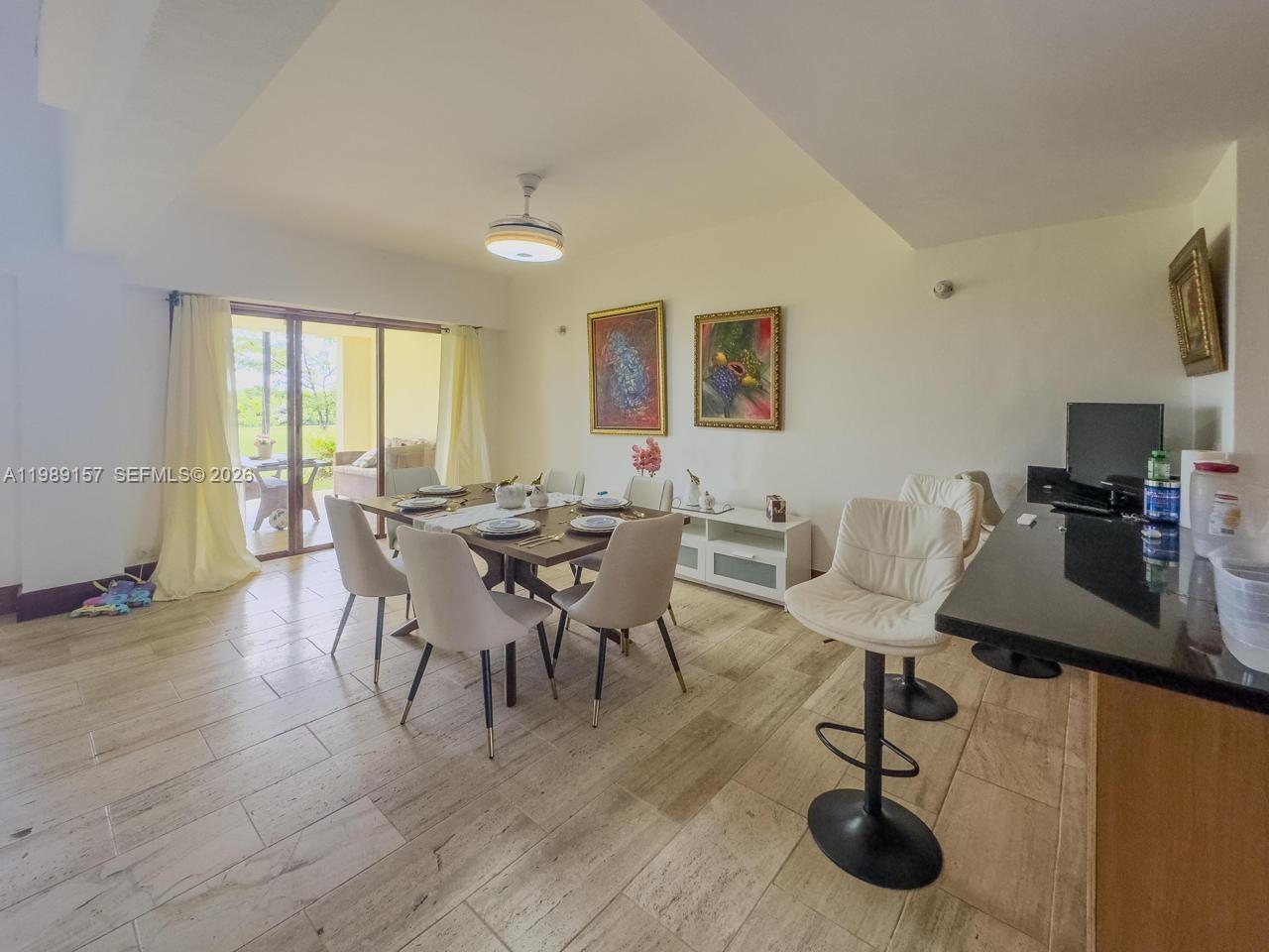 La Cañada Townhomes - Residential