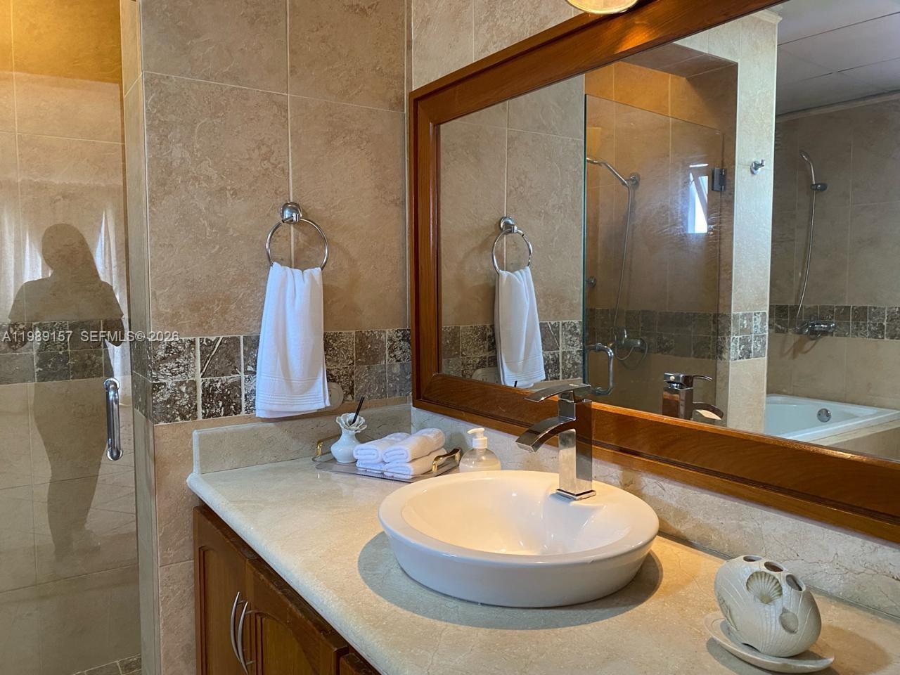 La Cañada Townhomes - Residential