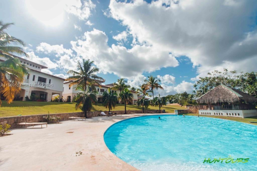 La Cañada Townhomes - Residential