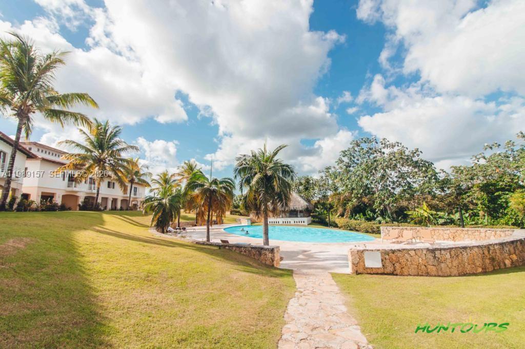 La Cañada Townhomes - Residential