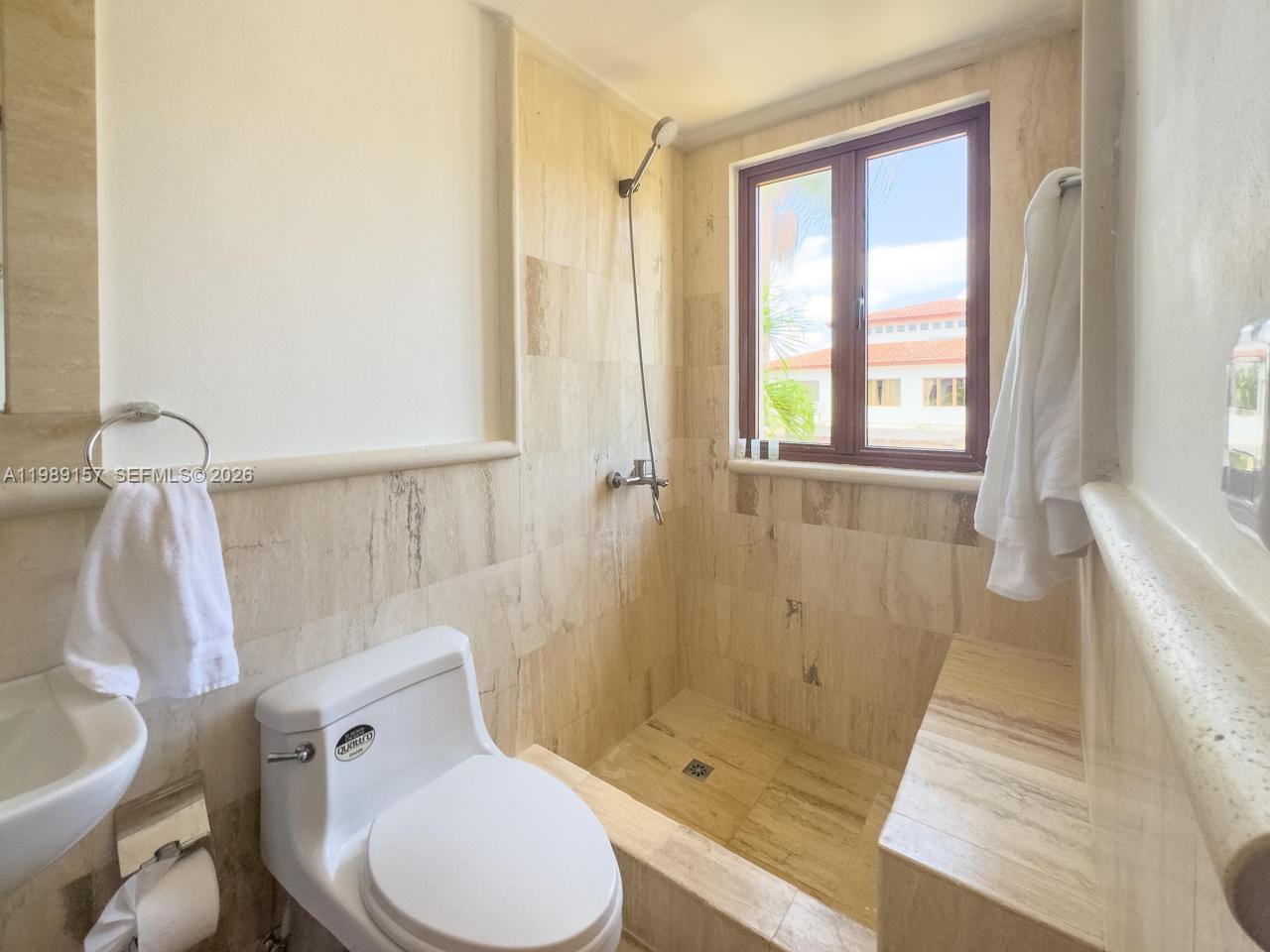 La Cañada Townhomes - Residential