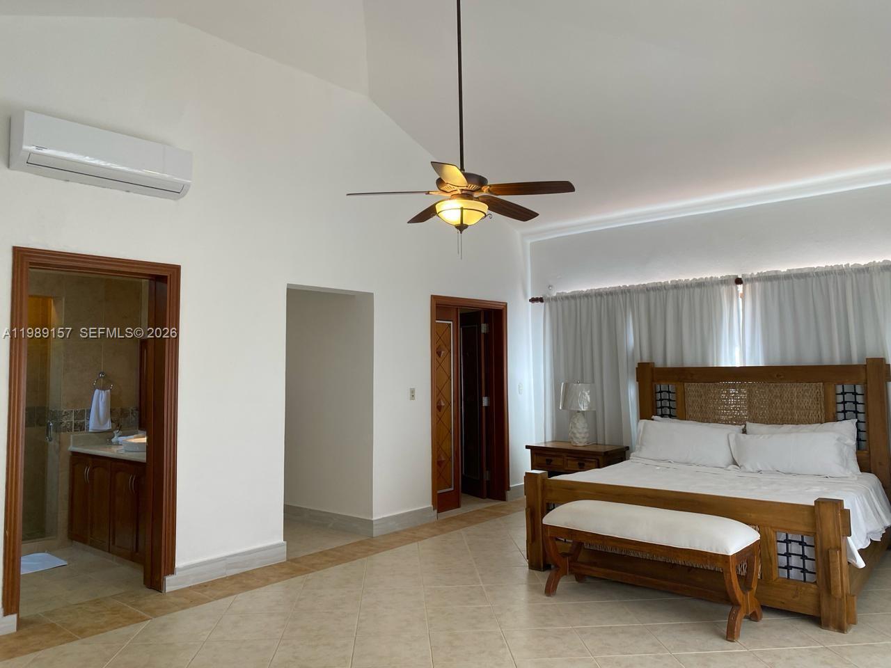 La Cañada Townhomes - Residential