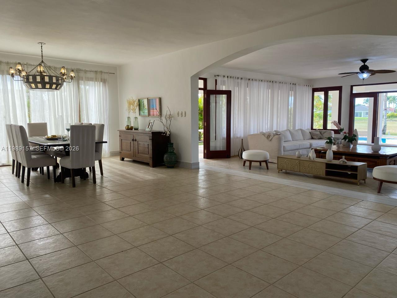 La Cañada Townhomes - Residential