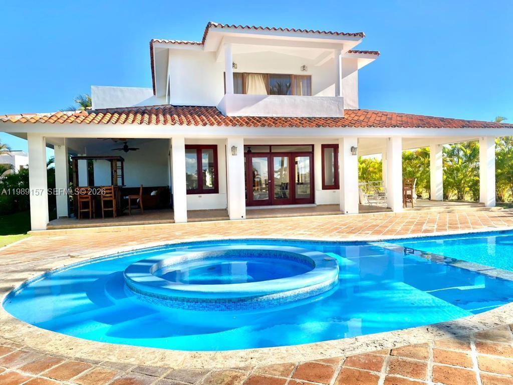 La Cañada Townhomes - Residential