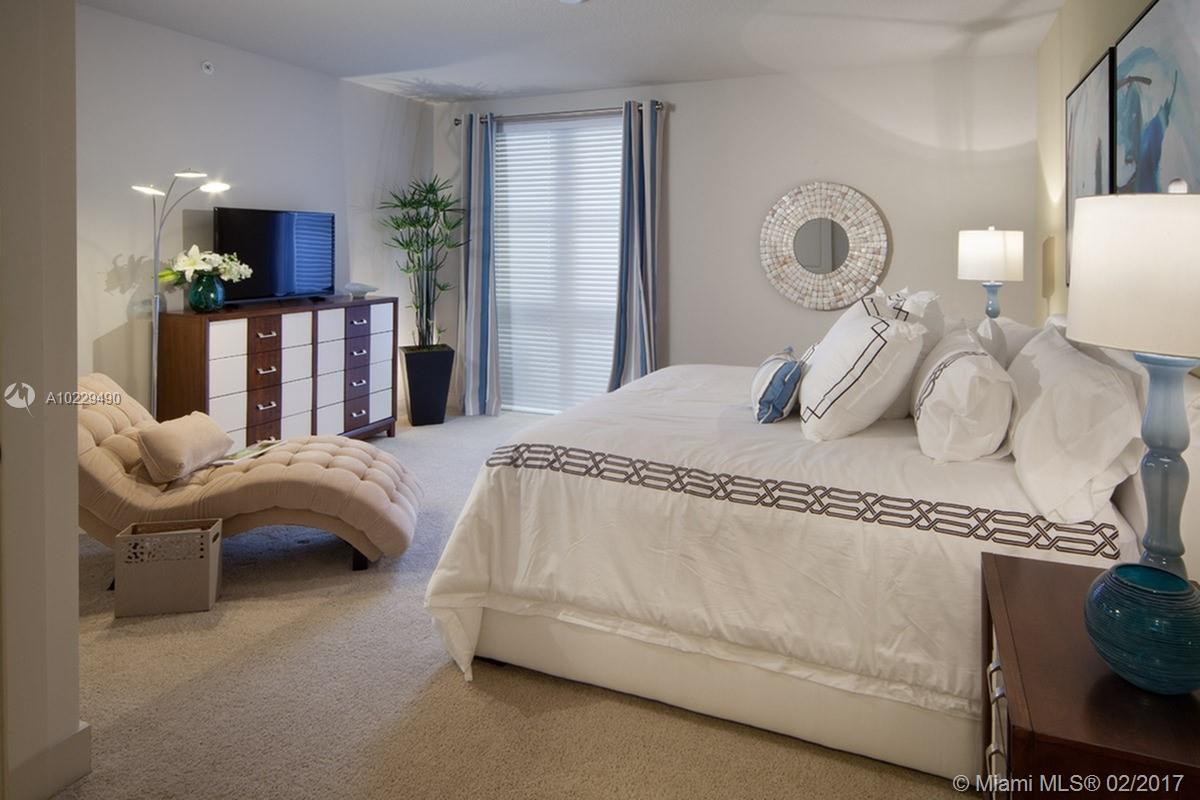 WINDSOR AT DORAL - Residential Lease