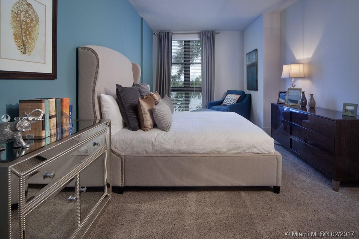 WINDSOR AT DORAL - Residential Lease