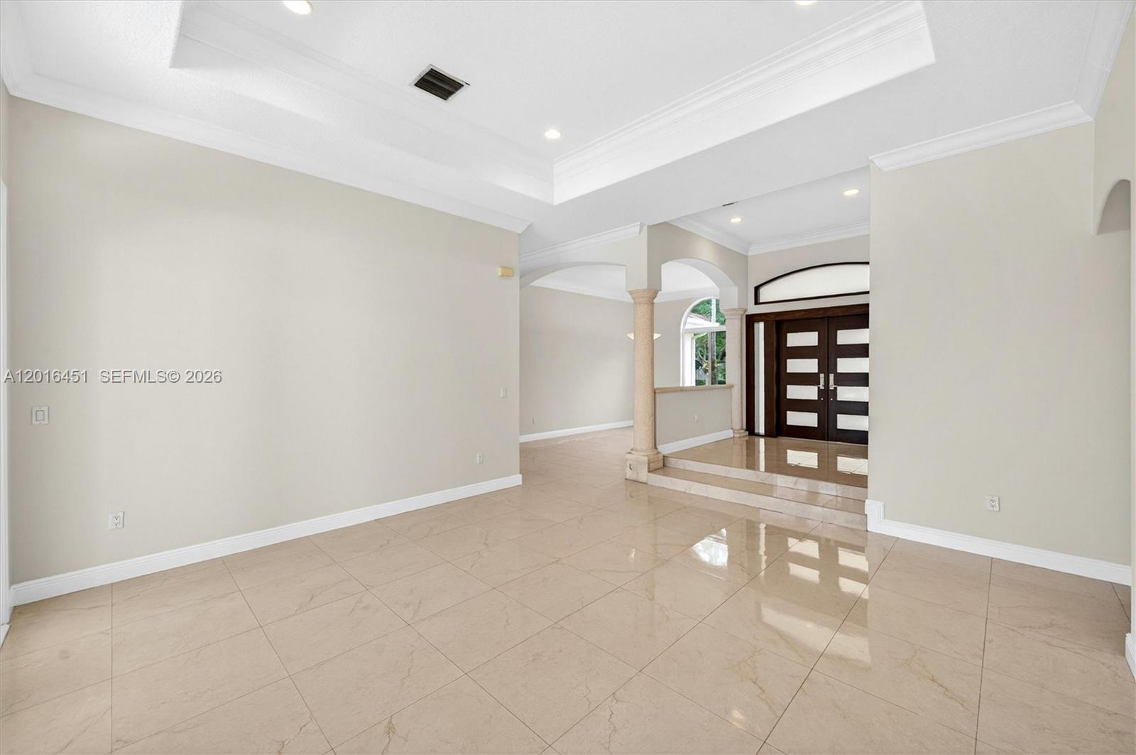 OAK RIDGE FALLS - Residential