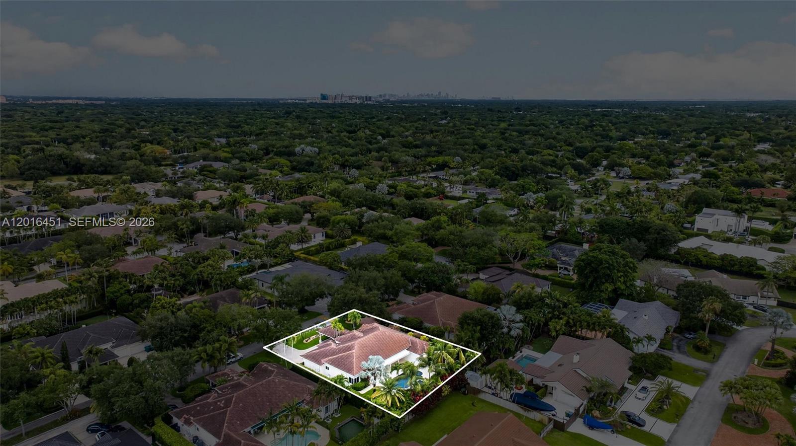 OAK RIDGE FALLS - Residential