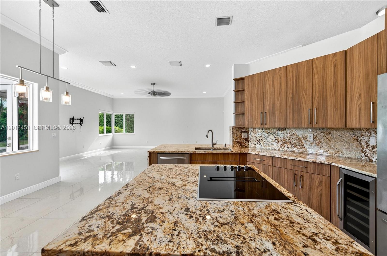 OAK RIDGE FALLS - Residential